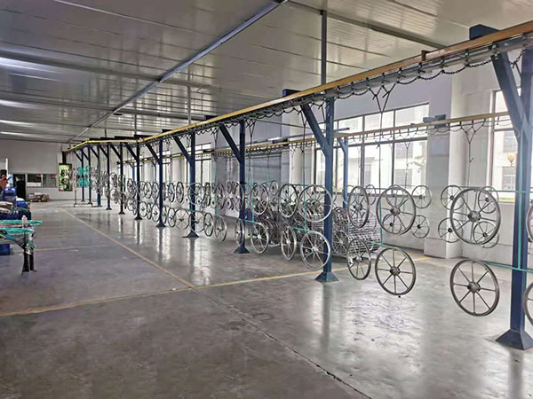 菏澤車(chē)圈噴塑流水線